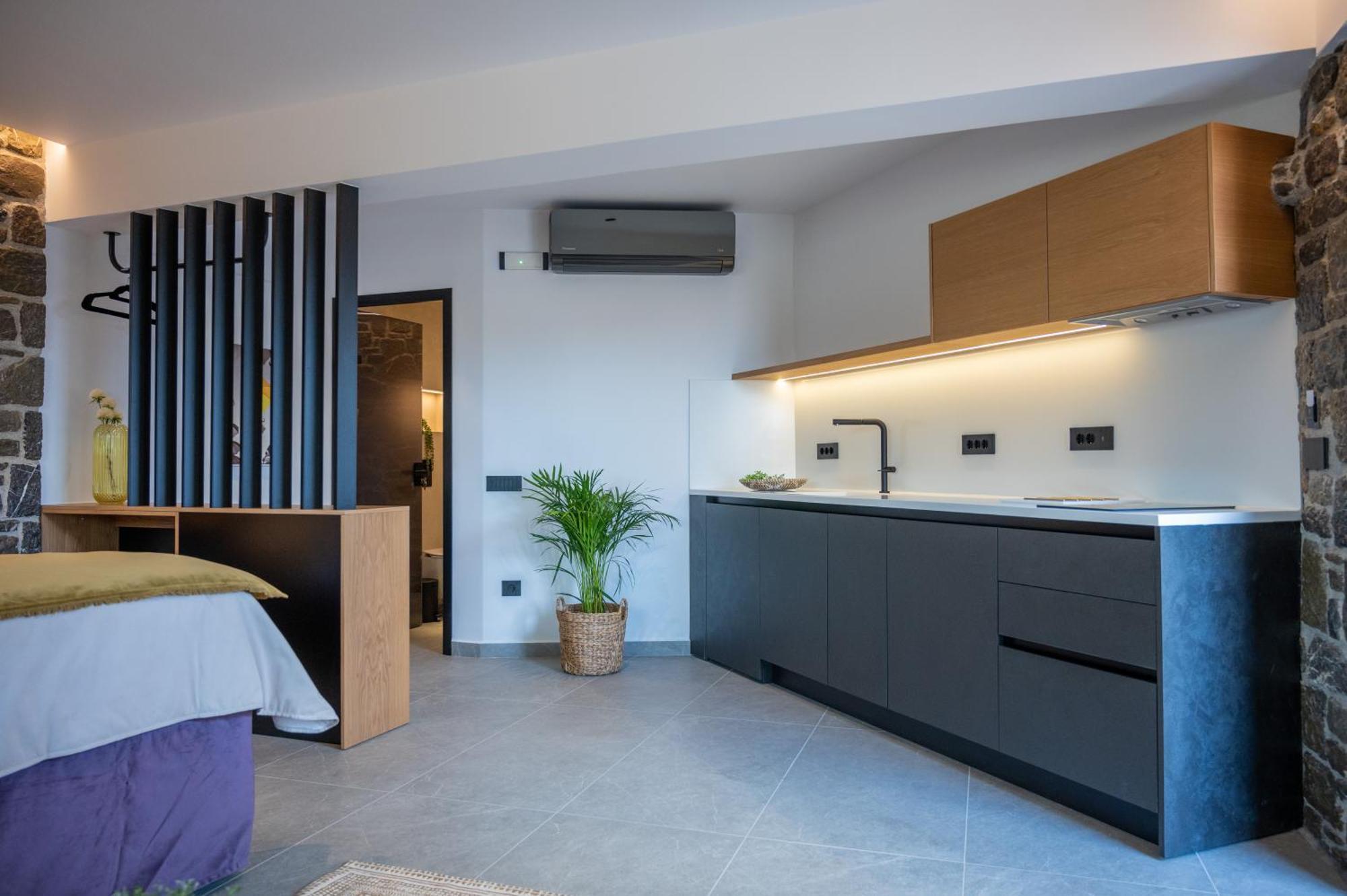 Opal Executive Suites Нафплион Экстерьер фото